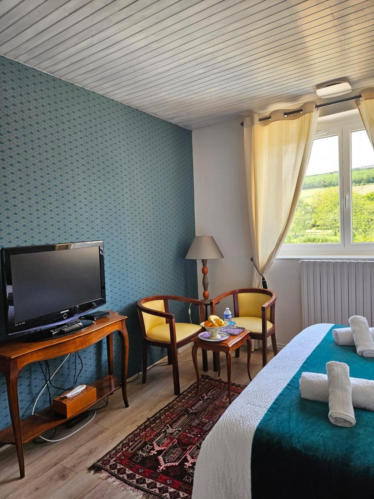 Domaine Bassy Hotel Saint-Gengoux-de-Scisse ภายนอก รูปภาพ